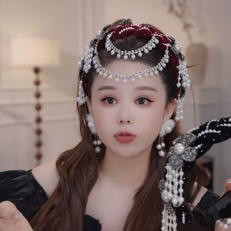 Ethnic Floral Velvet Headband  - đánh giá và giá Good Floral & Wedding Decor Supply